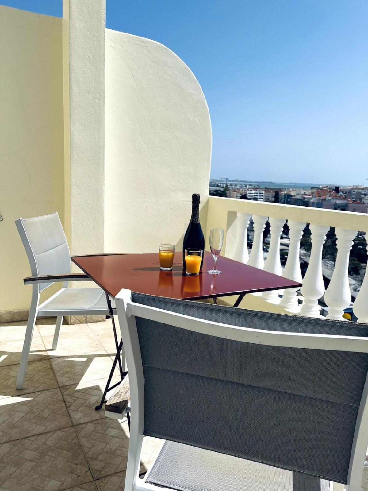Casa Hermano Bright And Sunny With Sea Views
