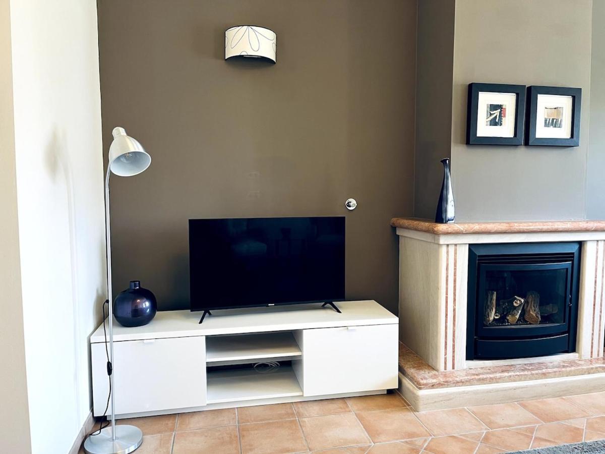 Casa Hermano Bright And Sunny With Sea Views Holiday home