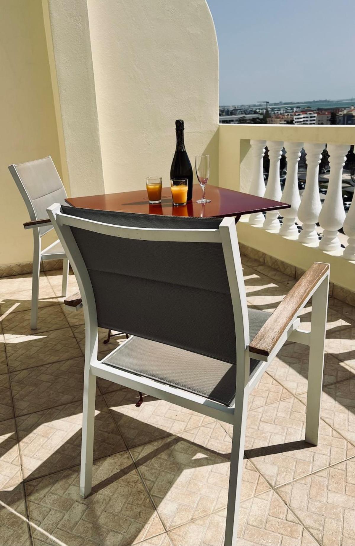 Casa Hermano Bright And Sunny With Sea Views Holiday home